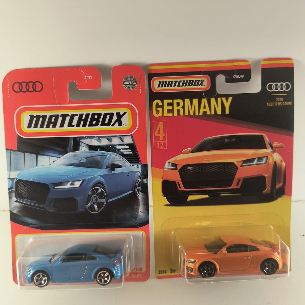 B22 Hot Wheels 2019 Audi TT RS Coupe bundle  with shipping protector import …
